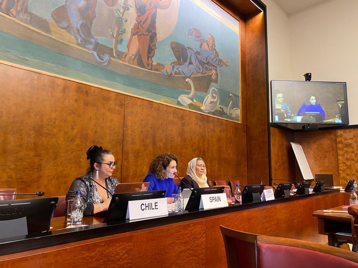 SpainUNGeneva's tweet photo. Concluye la Conferencia sobre justicia de género en #Afganistán destacando:

✔️ Compromiso político y mecanismos legales para la rendición de cuentas.
✔️ Alianzas y liderazgo de mujeres afganas ( @4afghanwomen ).

Seguimos apoyando vuestra causa.

#16DaysOfActivism #HearUs https://t.co/6buoMfQPeu