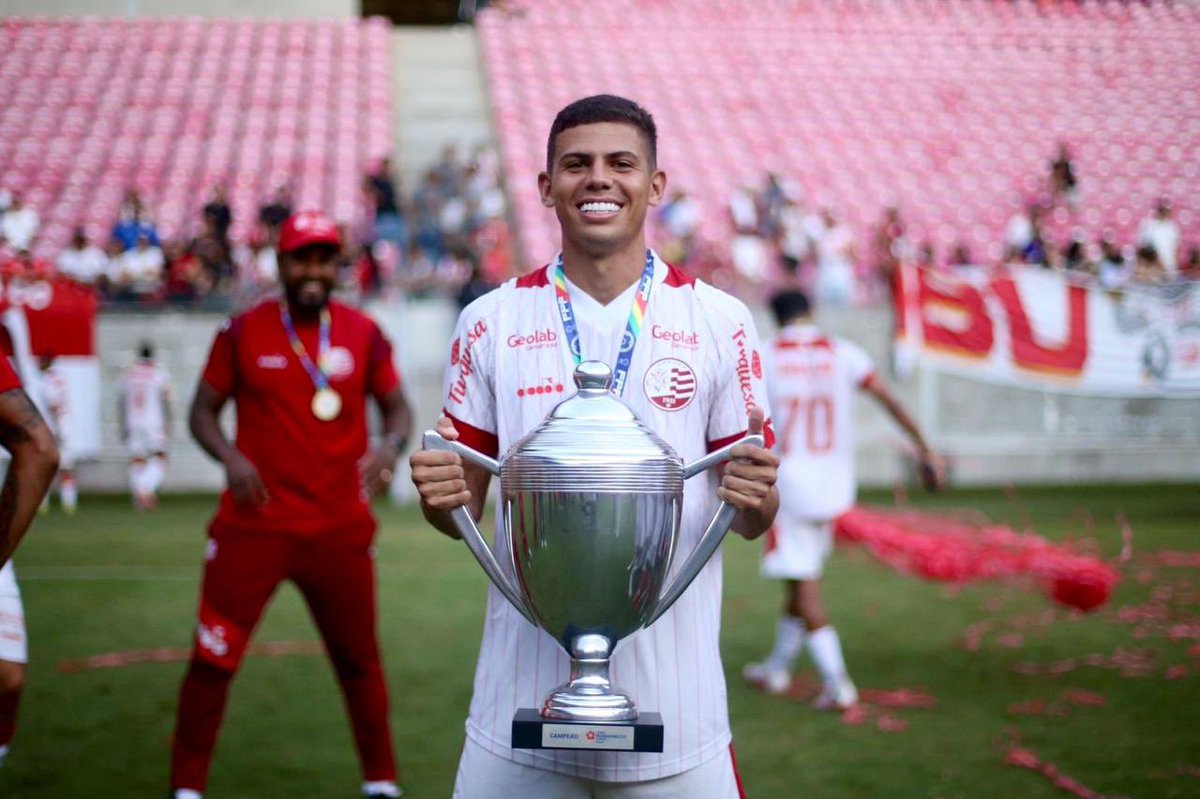 leal0004's tweet photo. Campeão da copa Pernambuco 🏆🥇🇦🇹 https://t.co/4CjNme5Dp1