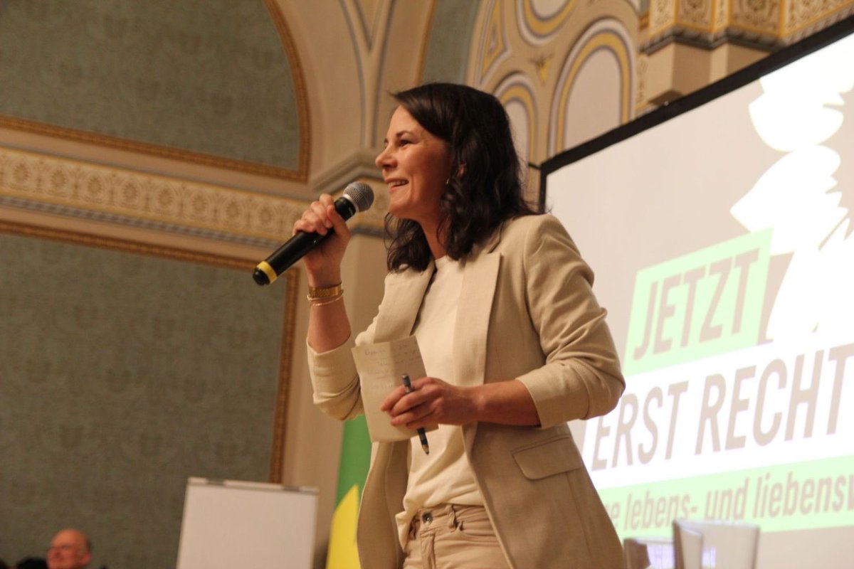 Annalena Baerbock tweet media