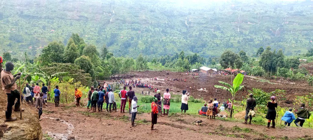 henmuh96's tweet image. Just witnessed the devastating aftermath of landslides in Bulambuli district, Uganda. Deforestation &amp;amp; soil erosion led to this disaster. Let&apos;s prioritize sustainable land use &amp;amp; reaforestation efforts to prevent such tragedies! #LandslidePrevention
#EnvironmentalConservation