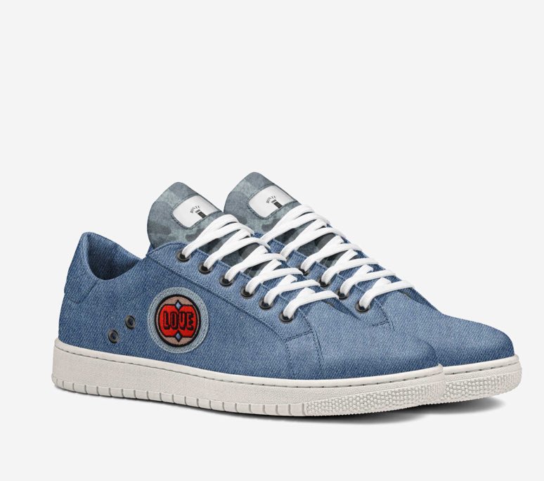 Denise25Parham's tweet photo. Check out the first release from the Denim “Love” collection 🔥 custom designed by me, handcrafted in Italy enjoy free shipping &amp; 30 day guarantee ✨

https://t.co/gIFPAYJMUf https://t.co/iN8GwWNvW5