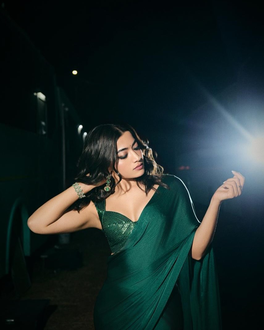 GdfDdf7W8AA2I8f?format=jpg&name=medium