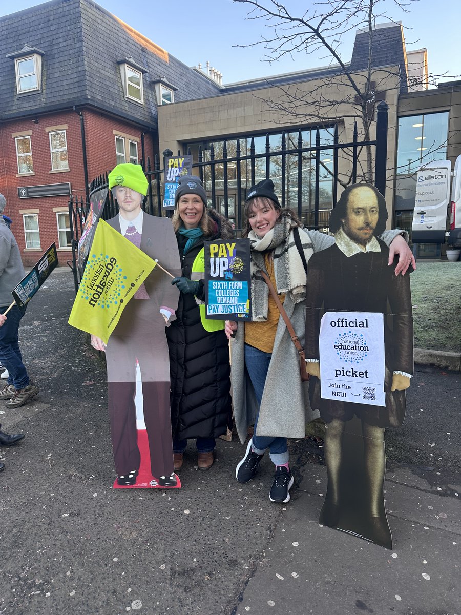 NEUnion's tweet photo. Great to see our members and er... Shakespeare and Harry Styles? on the picket line this morning at Holy Cross Sixth Form College in Bury! Our members are united and taking action for pay justice #PayUp24 https://t.co/RlOIilYeld