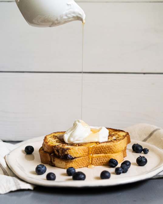 This Blueberry  and Banana French Toast Sandwich drizzled with our Pure Maple Syrup is the perfect addition to your Sunday Bunch!🍁
puremaple.co.uk/2019/08/22/ban…

#puremaplesyrup  #Sundaybrunch