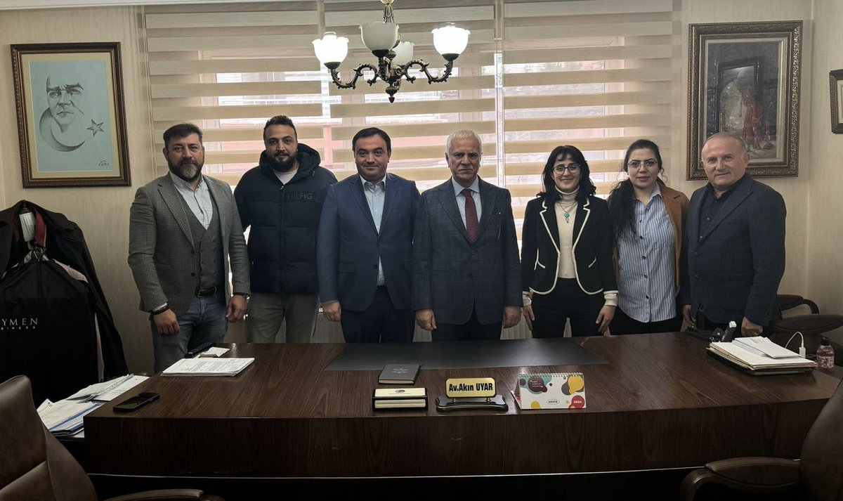 #Ankara’da geçmişte birlikte siyaset yaptığımız ve yol arkadaşlığına devam ettiğimiz dostlarımızı, iş yerlerinde ziyaret etmeye ve fikir alışverişi yapmaya devam ediyoruz. Bu vesileyle nezaketleri ve misafirperverlikleri için Av. Akın Uyar’a, Av. Cankut Sarıtaş’a, Burçin Çiçek’e