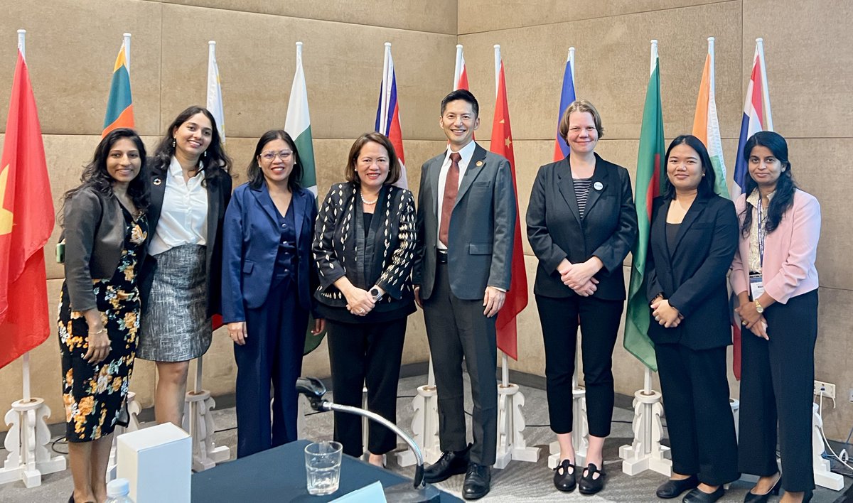 iori_IOM's tweet photo. Honored to deliver closing remarks at Joint Meeting of Thematic Area Working Groups of #ColomboProcess, chaired by India. Thank you CP Technical Support Unit of #IOM Sri Lanka🇱🇰 led by COM @KristinBParco and @IOMAsiaPacific advisors, for able support to this important forum🙏🏻 https://t.co/0f2wRxIOgY