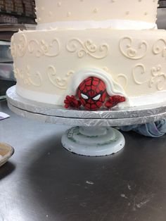 Spidey_pte's tweet image. if my wedding cake doesn't have a tiny Spider-Man hiding under it then i don't want it fr