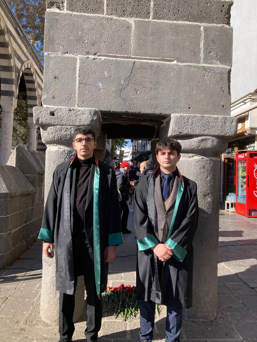 IgdirInsan's tweet photo. Diyarbakır ilinde gerçekleştirilen Tahir Elçi’nin ölüm yıldönümünü anma programına Baro Başkanımız Av. Ahmet Tutulmaz eşliğinde komisyon üyelerimiz Av. Fırat Gültekin Tayfur ve Av. Adem Parim katılım sağladı. https://t.co/DM7N2LUNOO