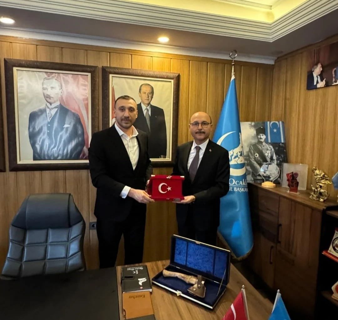 TalipGeylan06's tweet photo. Ülkü Ocakları Eğitim ve Kültür Vakfı Antalya İl Başkanlığı’nı ziyaret ederek genç gönüldaşlarımızla hasbihal ettik.
Ocak Başkanımız Oğuzhan Dinçer kardeşime misafirperliği için teşekkür ediyorum.
Yolu ve bahtı açık olsun. https://t.co/ZoMjwwuRsu