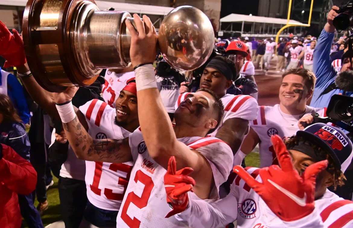 4thandsaturday's tweet photo. TV executives that claim to know ball took the Egg Bowl off my Thanksgiving TV. 

This game belongs on Thanksgiving https://t.co/XeMNFsQIBS