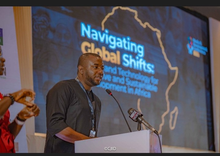 fes_nigeria's tweet photo. Thorough research & collaboration are crucial in shaping AI’s role in media. The key to maintaining originality in AI deployment is local language, culture and content.
Some key messages from #MediaDevCon24 by @CJIDAfrica supported by #FriedrichEbertStiftung and other partners. https://t.co/s8XWr3eahZ