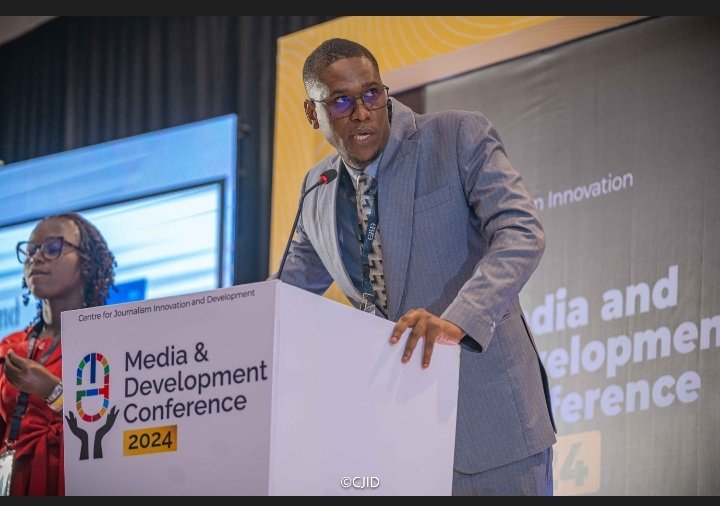 fes_nigeria's tweet photo. Thorough research & collaboration are crucial in shaping AI’s role in media. The key to maintaining originality in AI deployment is local language, culture and content.
Some key messages from #MediaDevCon24 by @CJIDAfrica supported by #FriedrichEbertStiftung and other partners. https://t.co/s8XWr3eahZ