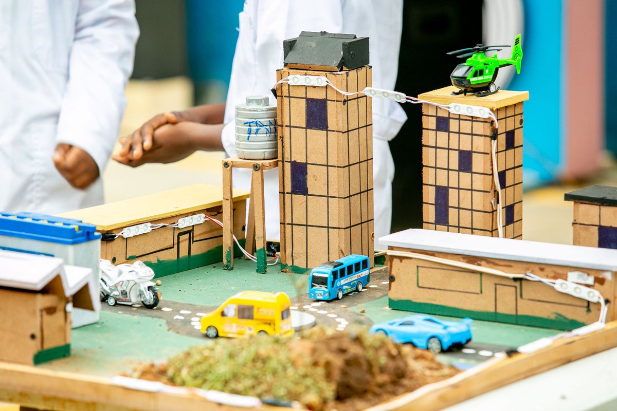 KabojjaSchool's tweet image. Kabojja International School’s Junior School Science Week has been exciting event aimed at fostering curiosity and a love for science among young learners.