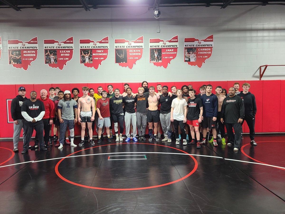 LS_LancerWRSTL's tweet image. Annual Lancer Alumni Thanksgiving day practice. It doesn't get any better than this in Southwestern Ohio. #LRD