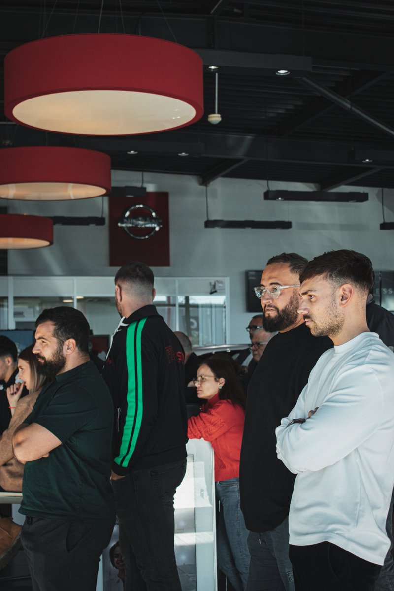us_carcassonne's tweet photo. 📸𝐑𝐞𝐭𝐨𝐮𝐫 𝐞𝐧 𝐢𝐦𝐚𝐠𝐞𝐬 sur la conférence de presse d’avant-derby dans les locaux de nos partenaires les concessions du Groupe Maurin à Carcassonne.
#USCRCN #DéfendreNotreCité ⚔️ https://t.co/WyE1uKNyPx