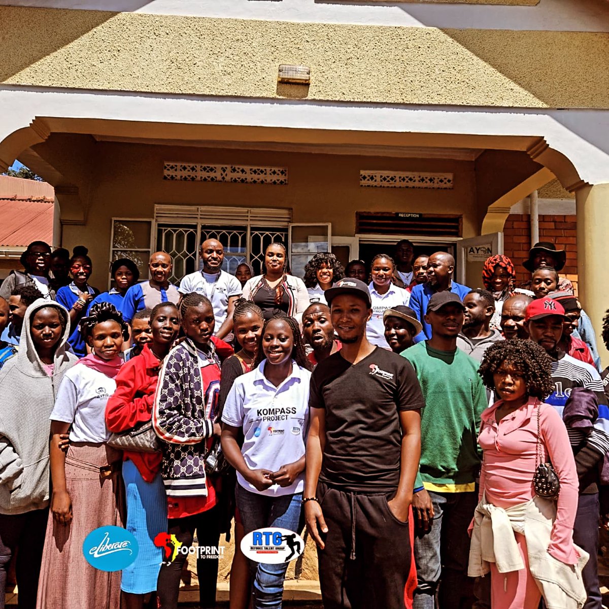 📣Footprint to Freedom, in partnership with @aEliberare is proud to bring the Kompass model to Refugee Settlements in Uganda. 

#FootprintToFreedom #éLiberare  #RefugeeProtection #HumanTraffickingAwareness #KompassModel