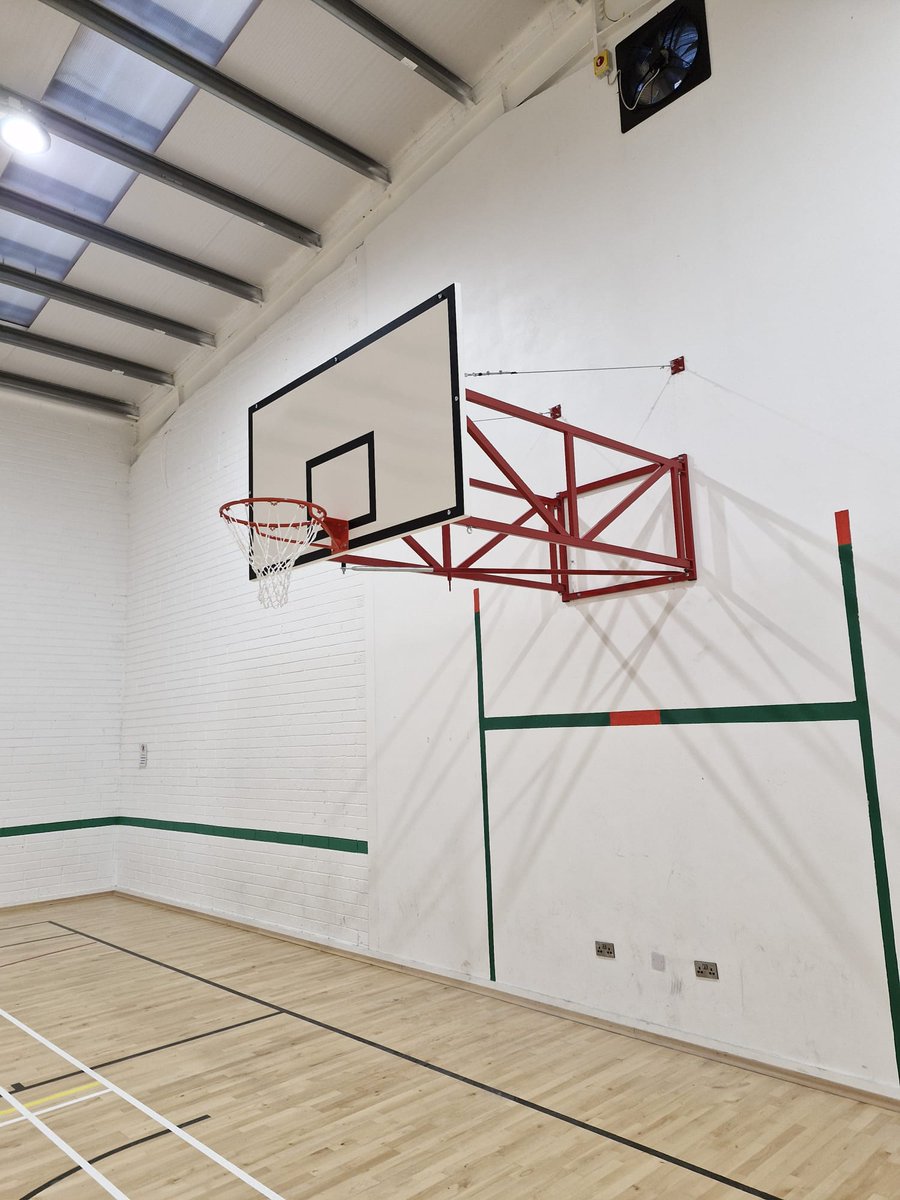 omwsupplies's tweet photo. New Baskets just installed for Burrishoole Community Partnership, Co. Mayo🏀🏀🏀
Visit https://t.co/VCJr4VrFxt for all the deals!!!
#omwsupplies #basketball @BballIrl #bball https://t.co/o6H1RB4ctm