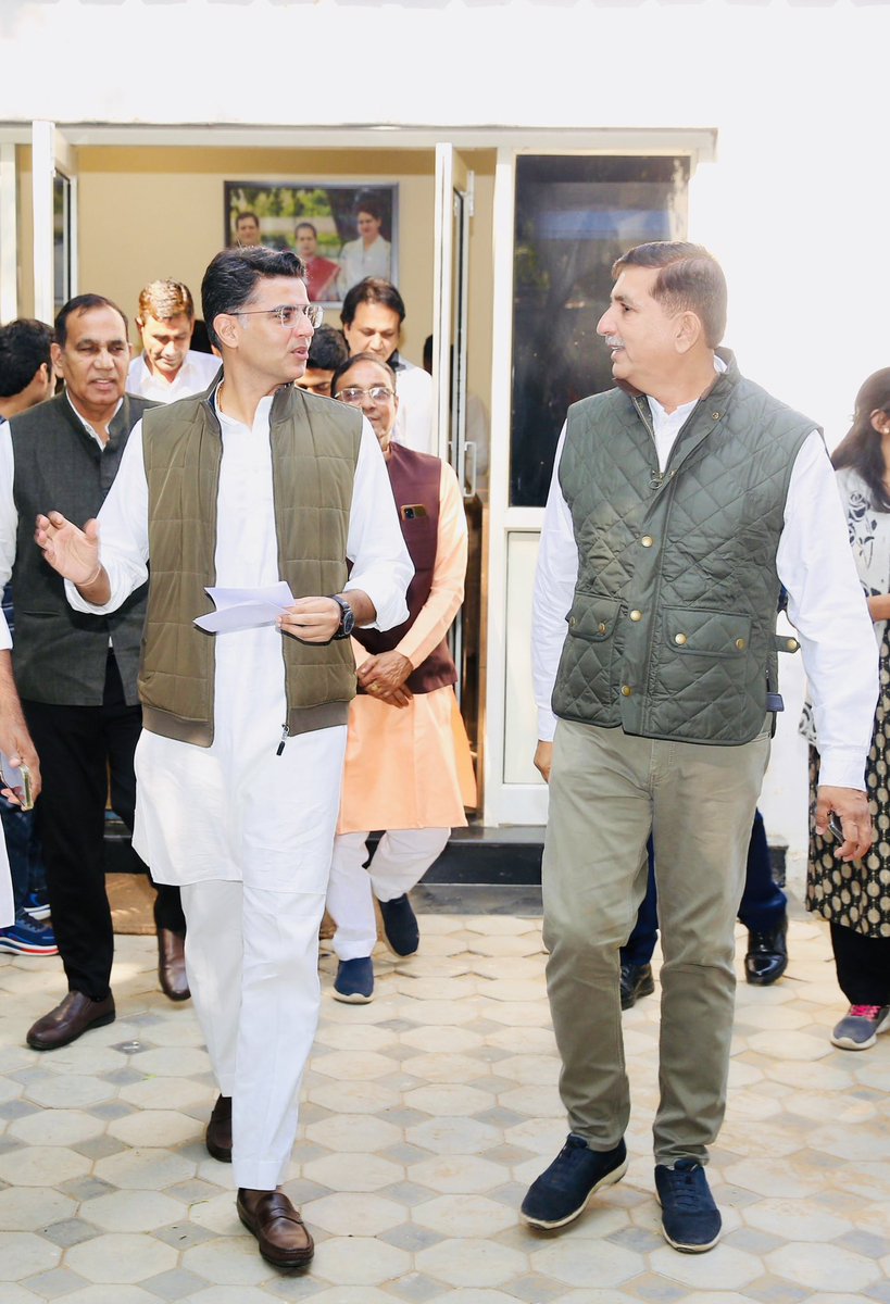 राजस्थान में कुछ तो बड़ा होने वाला है! 😎