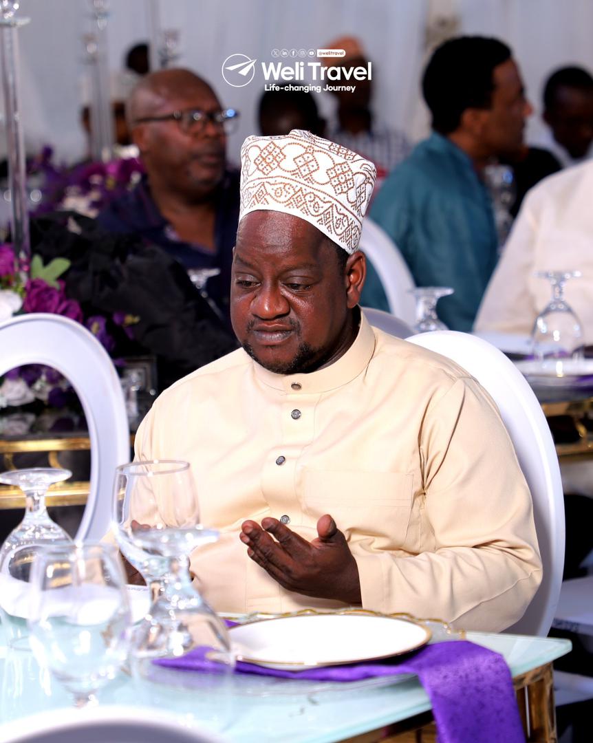 SsenyonjoMahad6's tweet image. "And your Lord says, 'Call upon             Me; I will respond to you.'
          Surah Ghafir (40:60)
May Allah accept all our prayers🤲

#CallUponAllah
#AllahListens
#PowerOfDua