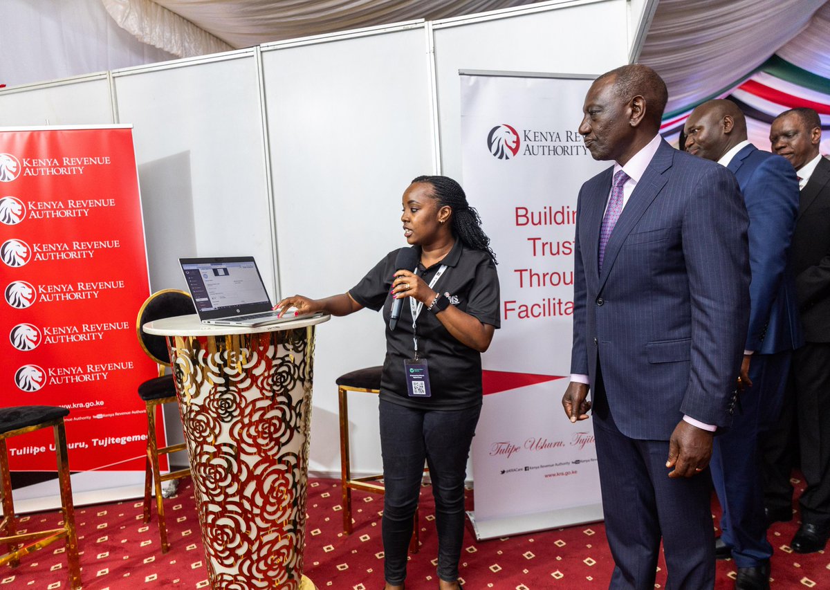 Led by H.E. President William Samoei Ruto , we celebrated the 1st Anniversary of the eCitizen platform, a bold step toward enhancing service delivery for all Kenyans.  
#servicebilastress