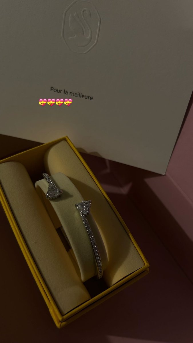 zndssa's tweet photo. je l'ai eu 🤭🤭 https://t.co/WL5TjxyTPC