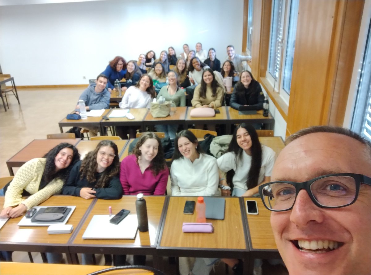 luke molloy tweet media