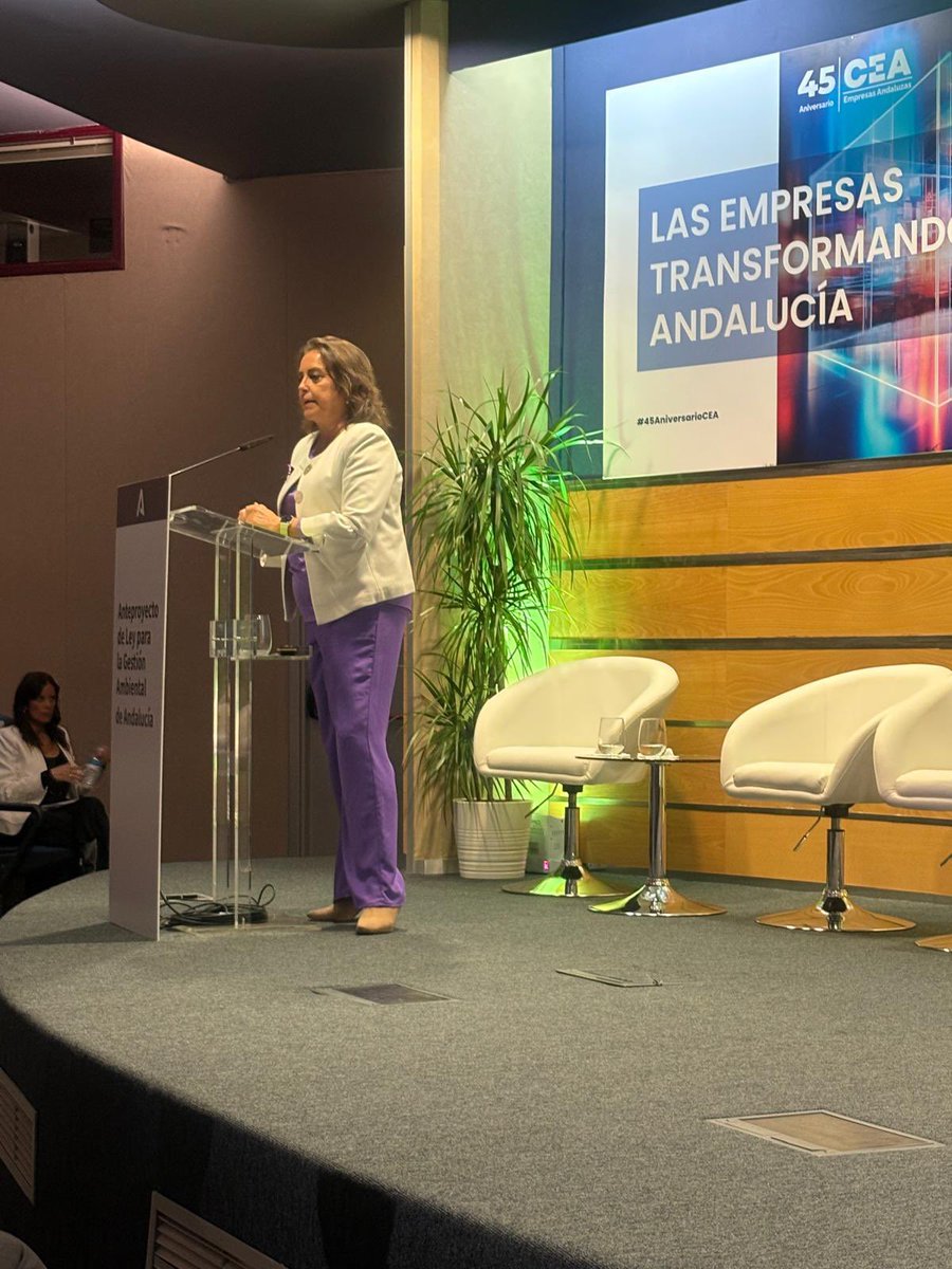 AnsemacAND's tweet photo. 📢 ANSEMAC estuvo presente en la presentación por parte de @LinaGarcia_AND @MedioAmbAND de la nueva Ley para la Gestión Ambiental de Andalucía (#LEGAM), en la @CEAes_
🤝 Una normativa que agilizará trámites, impulsará la sostenibilidad y fomentará inversiones responsables.🌱🌍 https://t.co/Eo0rIzXqmn