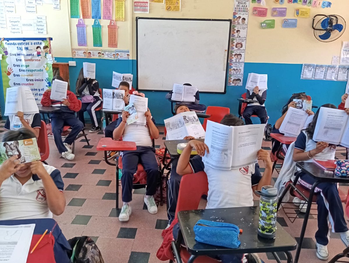 VERIVAI's tweet image. 📌 || El Instituto Veracruzano de Acceso a la Información y Protección de Datos Personales (#IVAI), en coordinación con la Brigada de “Mujeres Insurgentes”, estuvieron presentes con “Proyecto LENTES” en la escuela primaria "Lázaro Cárdenas del Río", ubicada en el municipio de