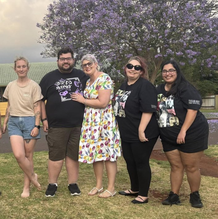 HandsTiedChloeX's tweet photo. @taylornation13 @taylorswift13 You have brought together my bestest and closets friends, Thank You @taylorswift13 and @taylornation13 🥹🫶🏼✨

#TSTheErasTour https://t.co/zQNMMHjhji