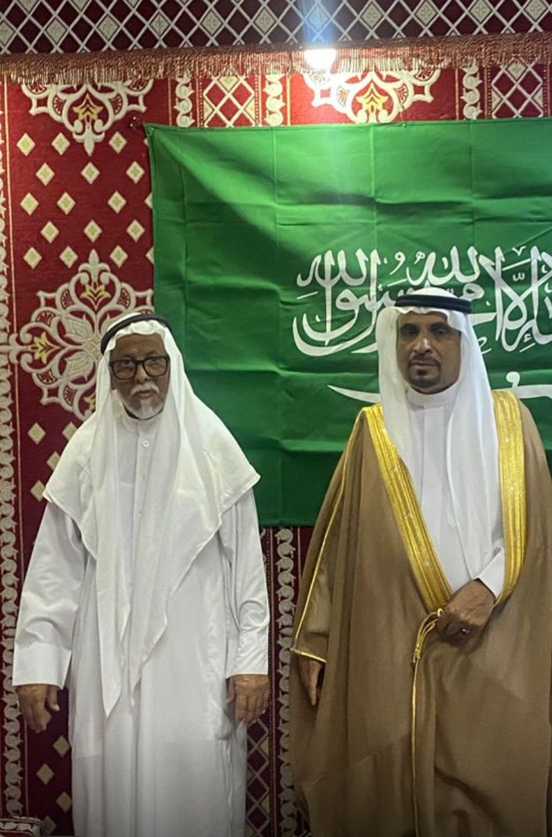 kl1oo's tweet photo. الشيخ :حامد بن علي الحرقان  واعضاء لجنة عتق رقبة #فيصل_عواض_الحربي في ضيافة الشيخ سعد محمد عايض المغذوي في مجلسه العامـر بـ #المدينة_المنورة https://t.co/FHh9c6Do3x