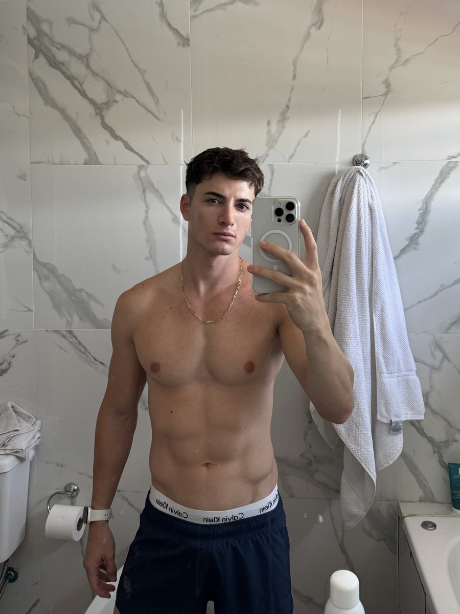 F R A N C O ❤️‍🔥 300K tweet media