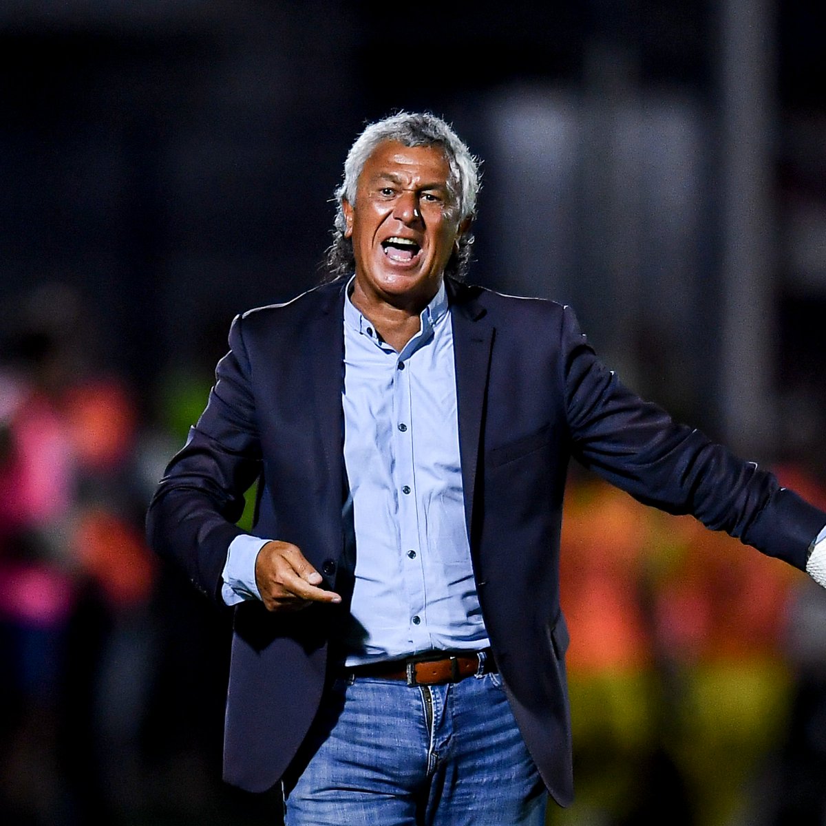 VSportsTM's tweet photo. Néstor Gorosito 🇦🇷 es el nuevo DT de Alianza Lima 🇵🇪. Contrato hasta diciembre de 2025. Vía @GerGarciaGrova. https://t.co/bdYmCOr5Wm