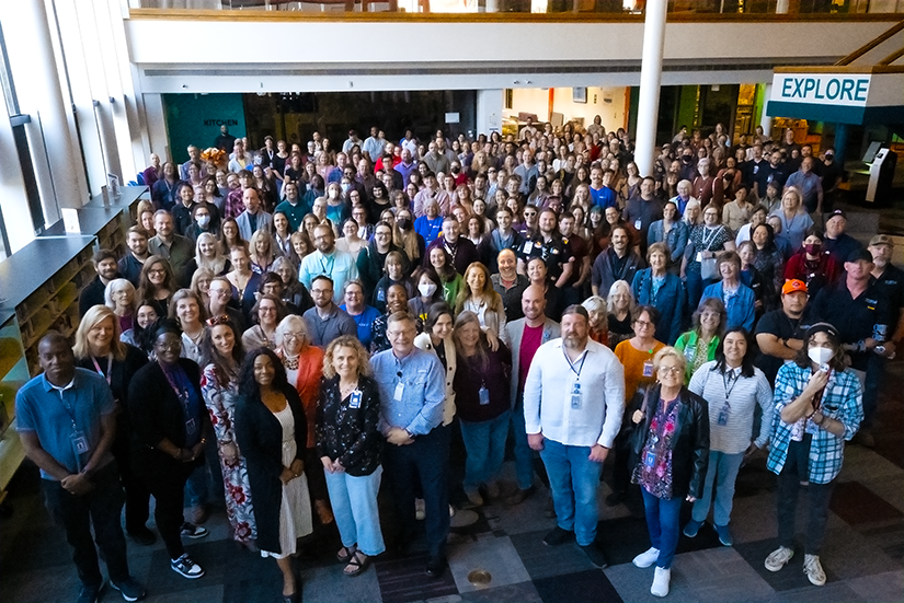 ppld's tweet photo. We are thankful for our amazing staff for helping us serve people throughout our community. You all make a difference to people throughout El Paso County.

#PPLD #PikesPeakLibraryDistrict #PublicLibrary #WhatLibrariesDo #ElPasoCounty #LibraryUser https://t.co/IsJMUZkGoB