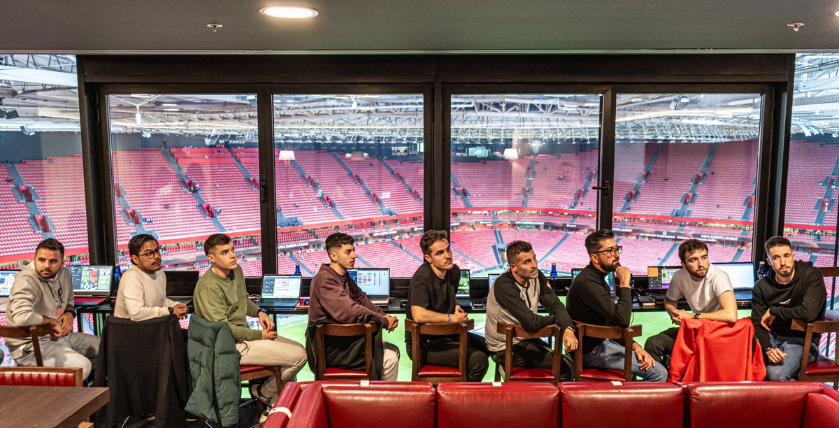 💻 Más <a href="/NacsportES/">NacsportES</a> con <a href="/ibonlanda/">ibon Landa Aguirre</a> en La Catedral.

⚽️ Los alumnos de Análisis en Directo de <a href="/AC_FCenter/">AC|FC - Athletic Club Football Center</a>, Preparados para el #AthleticElfsborg de #UEL 🔴⚪️