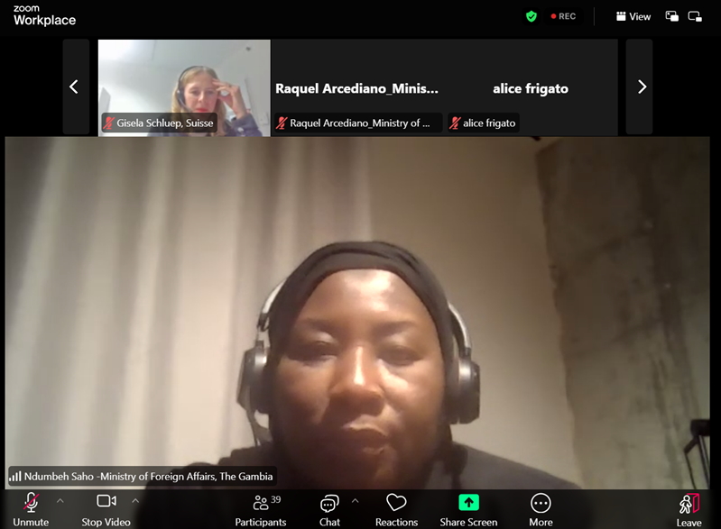 Rabat_Process's tweet image. 💡Enlightening experiences shared by practitioners &amp;amp; policy makers from 🇬🇷🇩🇯🇩🇪🇸🇳 to identify missing migrants &amp;amp; support families at 2nd National Focal Points for #MissingMigrants Meeting🌍

Thank you 🇨🇭🇬🇲 &amp;amp; @ICRC for convening the meeting!
ℹ️  rabat-process.org/en/activities/…
@GambiaMoFA