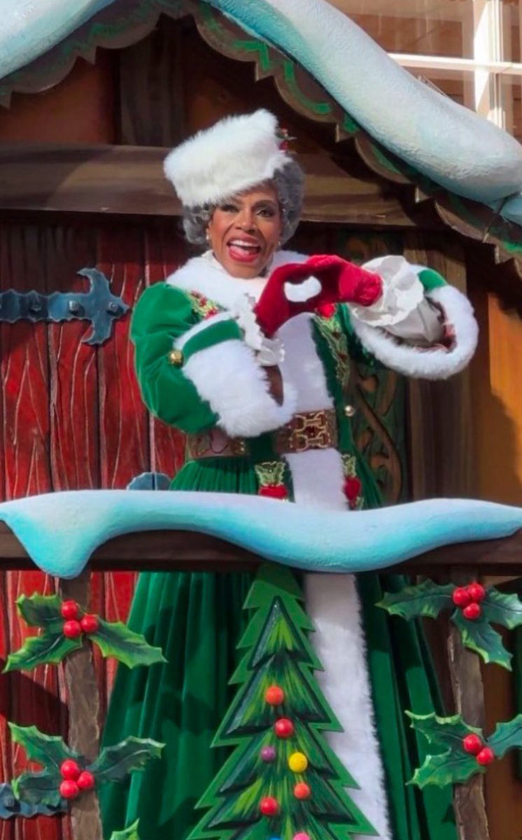 Annoying Actor Friend tweet media