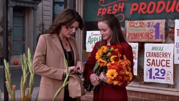 thinkergilmore's tweet photo. celebrating thanksgiving the gilmore girls way https://t.co/88OQCAGYeZ