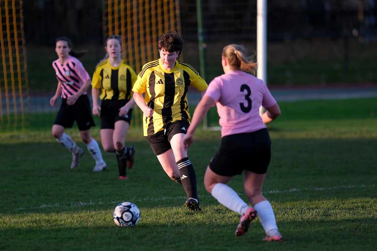Some pictures from our game against Westdyke.

📸Alex Todd