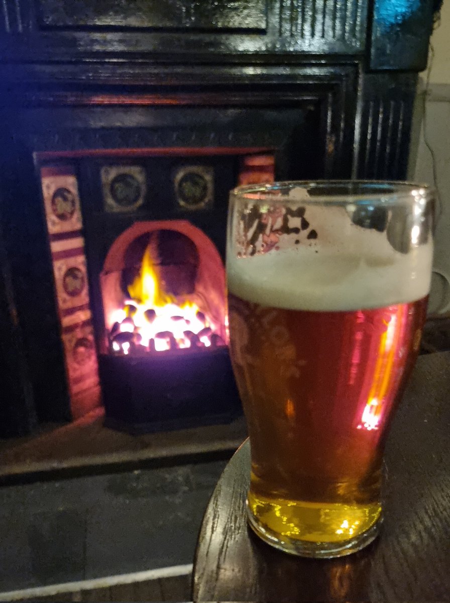 I think it might be winter outside 🙄 (at the Red Lion Jackson Bridge)