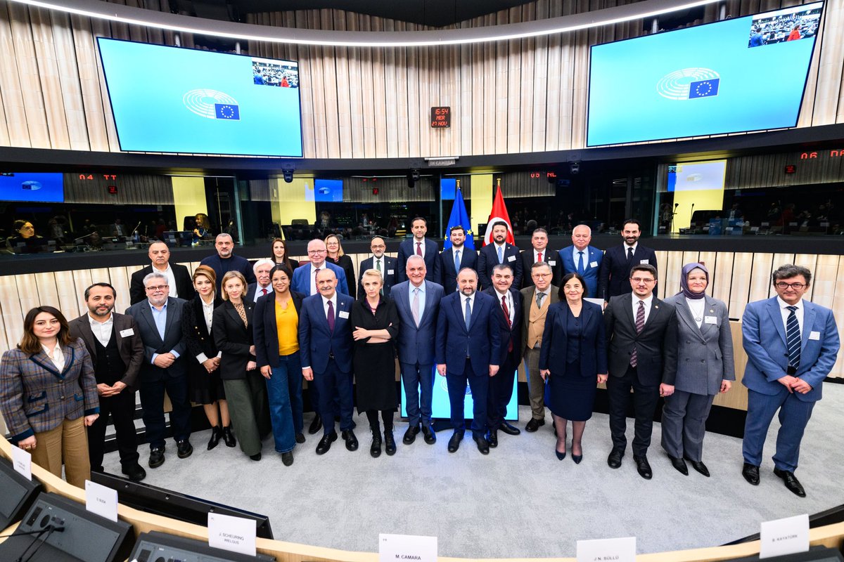 Türkiye ve AB: Vize Serbestisi, Gümrük Birliği ve Göç konuları üzerine #Türkiye-#AB Karma Parlamento Komisyonu 81. Toplantısı’nda heyetlerimizin katılımlarıyla görüşmelerimizi gerçekleştirdik.

📍#Strazburg