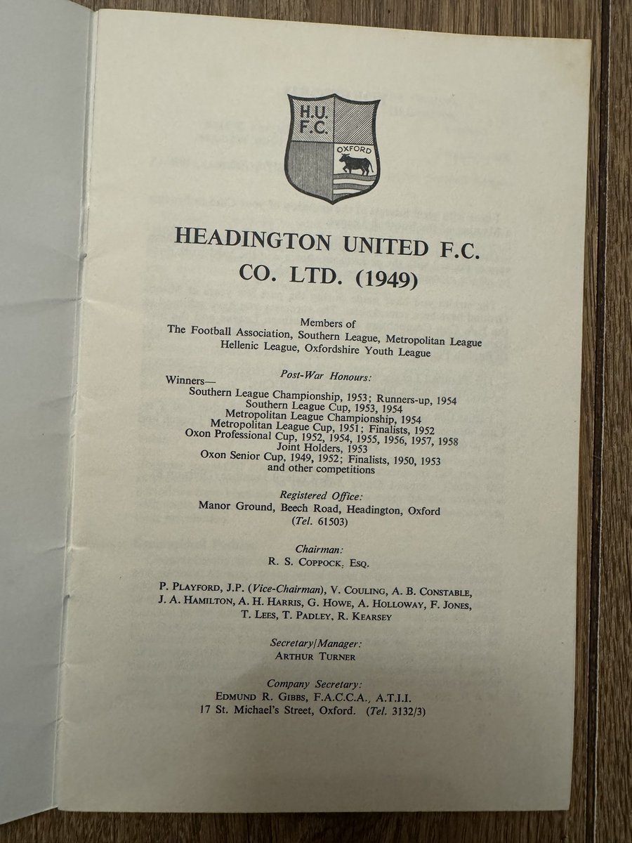 bigox_68's tweet photo. No 81 in the #90for90 tribute. Headington United continued to apply to join the Football league with no success, even though it was all success on the pitch. This is one of failed applications from 1960. Really interesting 8 page application #OUFC 💛💙 (1/2) https://t.co/jXPTDyLlPg