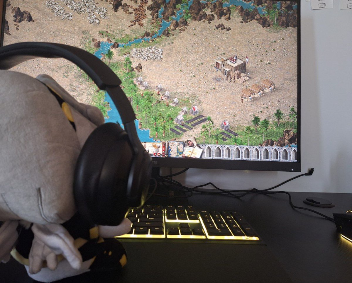 BogdanBMSS2's tweet photo. @fireflyworlds V loves to play Stronghold Crusaders
#murderdrones #glitchproductions #stronghold #fireflystudios https://t.co/rfMBkMt69A