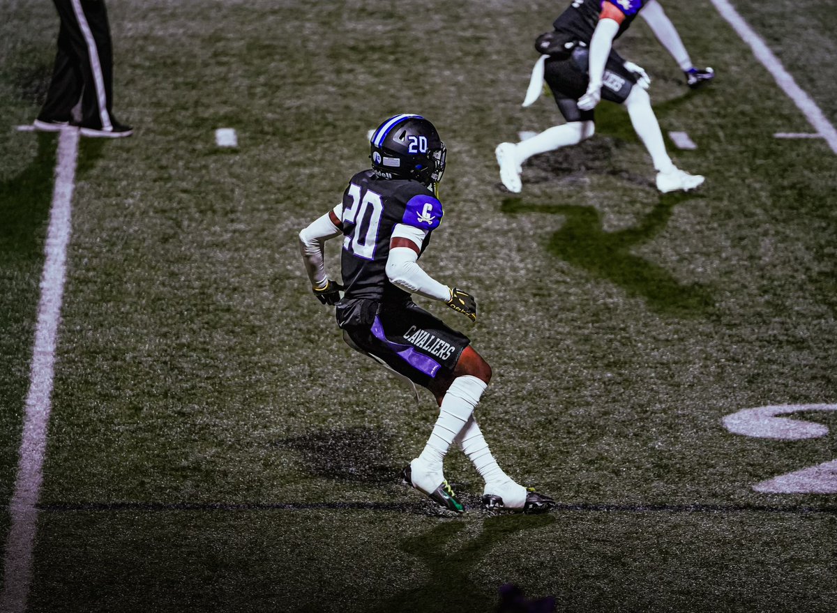 PoodaLewis's tweet photo. Happy thanksgiving 🦃!
#20 #Round3Bound https://t.co/Jl7uyy0bhf