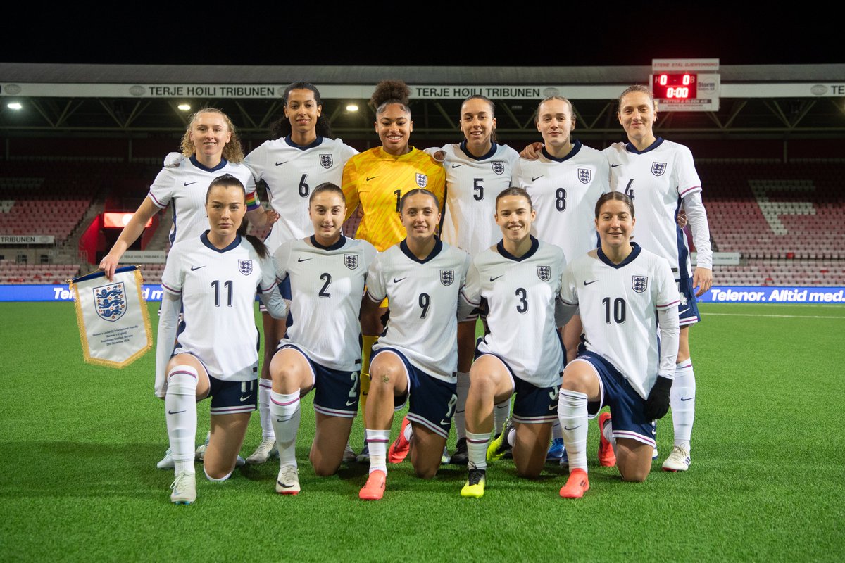 Our #YoungLionesses! 🦁🦁🦁