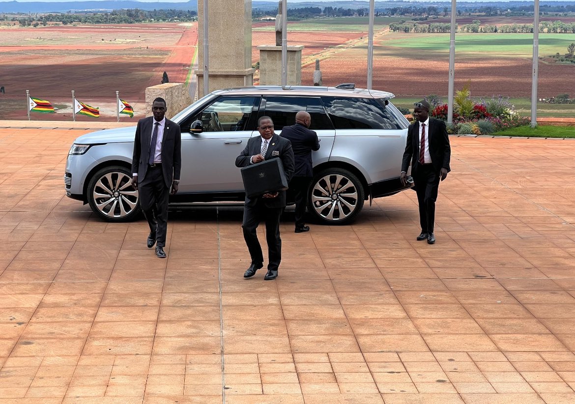 🔸You drive the latest big bad Range Rover for which you paid 0% import duty yet you make a budget statement that squeezes every drop of blood from the tax payer! You’re not even ashamed that the country has a ballooning debt of over US$21 billion, you cannot afford to pay