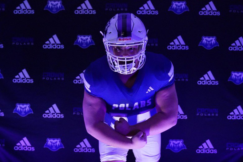 HaydenBrown45's tweet photo. I had a great time visiting @CrownCollegeFB last weekend. Thank you @_Coach_Franz for having me down there, and thank you @martin_jsmn for hosting me. @CoachMayo97 @Coach_MLeathers https://t.co/0QSS7WwxEC