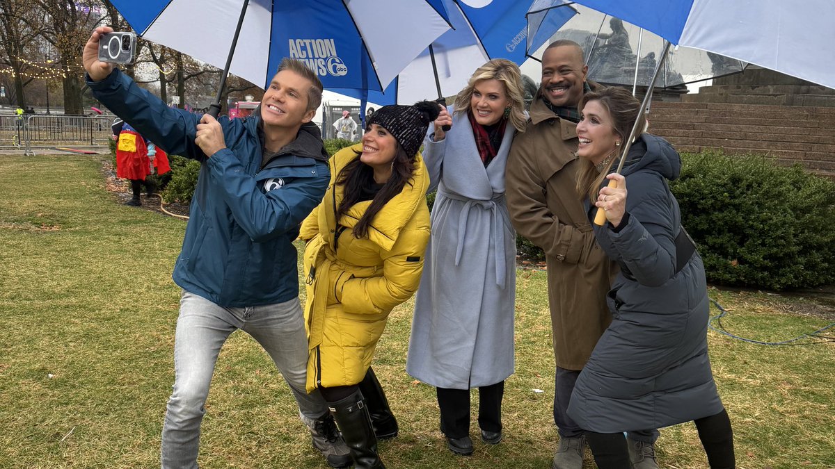 Super fun, even in the rain. Love this crew! <a href="/6abc/">Action News on 6abc</a> #HappyThankgiving