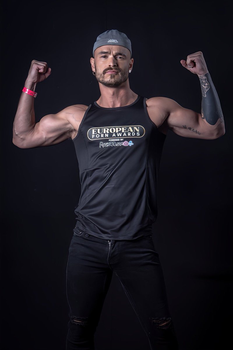 Vlkrparis tweet media