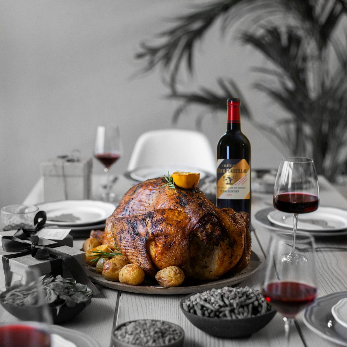 HAPPY THANKSGIVING!
🦃🍷🍽✨️
#happythanksgiving #pessacleognan #bordeaux #vin #wine #celebration