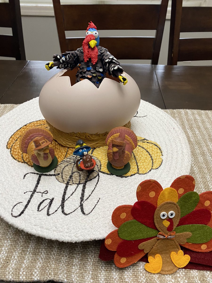 kevinhunsperger's tweet photo. Look who made it to the center piece of our Thanksgiving table! Yes, I’m a 51 year old with toys on the table. 🦃😎

@MajorWFPod @TheMattCardona @Myers_Wrestling @MarkSterlingEsq #majormark #wwe @Mattel https://t.co/k20HdqX3GW